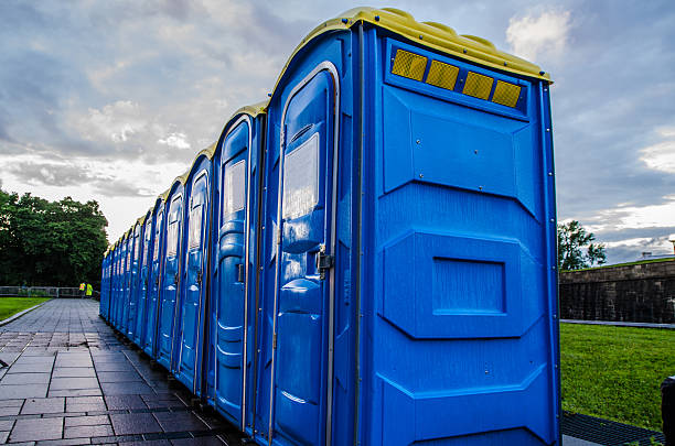 Porta potty delivery and setup in Glendale, AZ